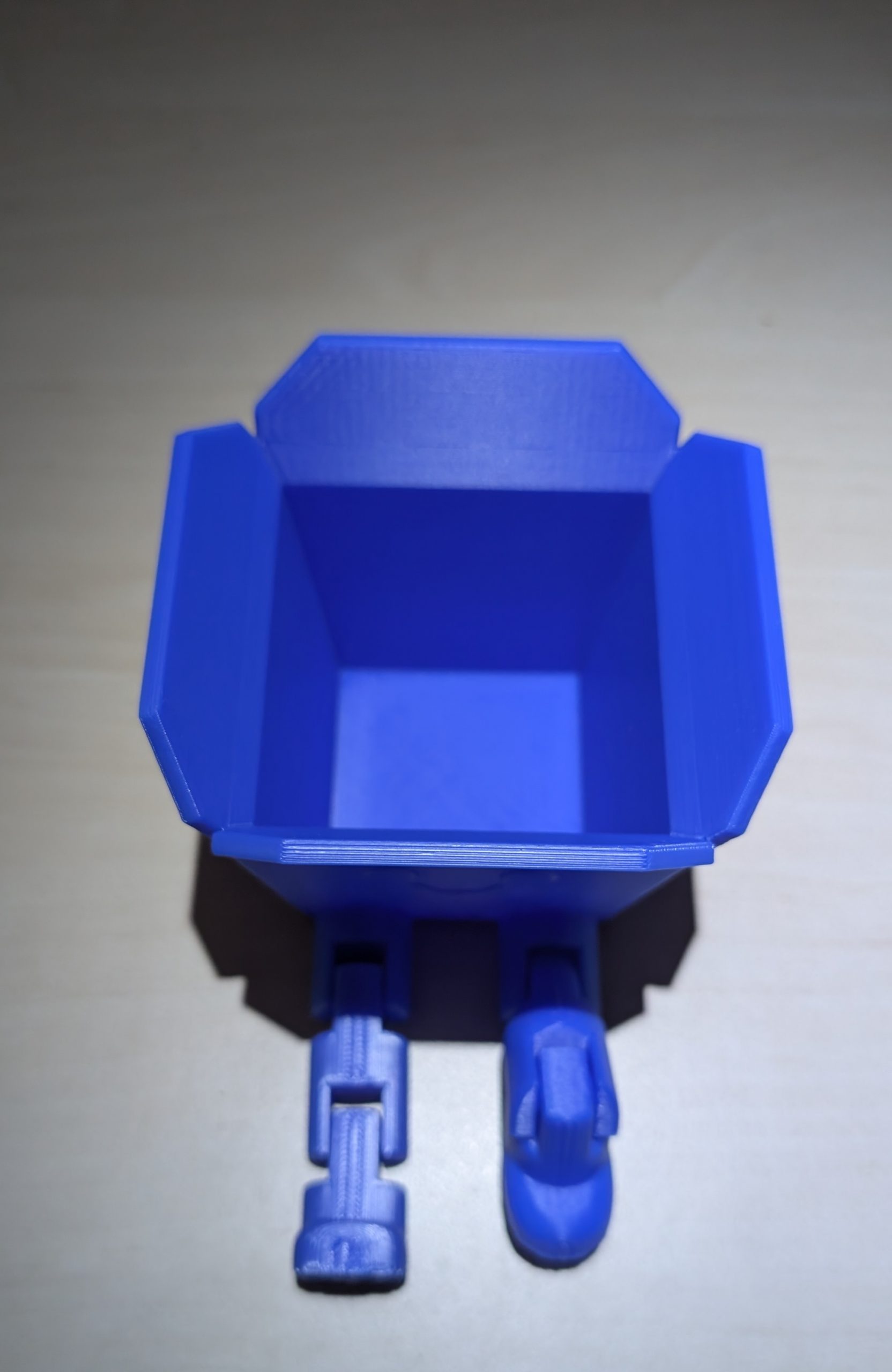 3D-Druck Organizer mit Beinen und Henkel – Bild 2